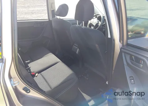 2014 Subaru Forester 2.5I Premium z USA, uszkodzony, nr VIN JF2SJAEC3EH425690